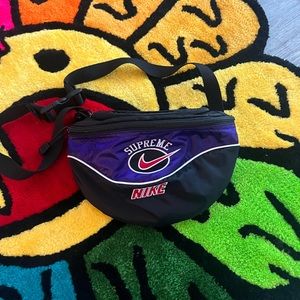Nike x supreme cross body bag